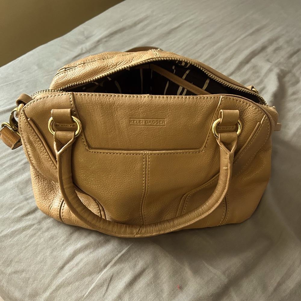 Kelsi dagger bag